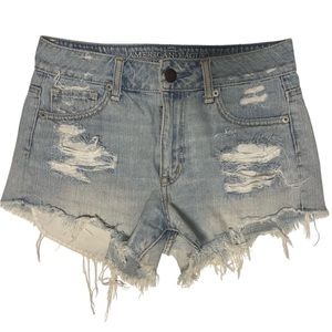 ❤️ American Eagle High-Rise Distressed Denim Shorts